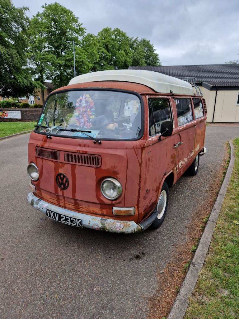 Volkswagen T2 Campervan bus VW