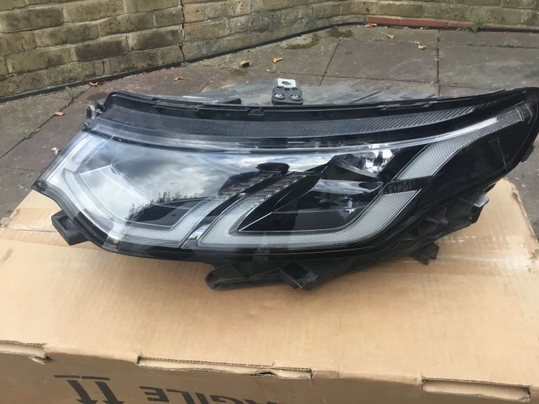 Genuine L550 discovery sport left driver side headlight upgrade 2019-2026 model