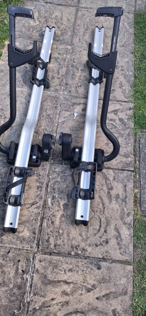 2x Thule ProRide Bike Racks 2xkeys N208 