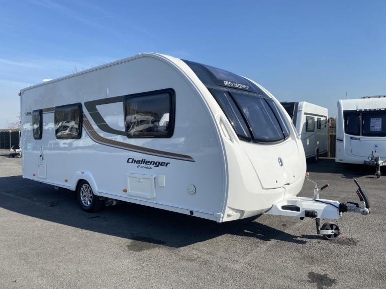 2015 SWIFT CHALLENGER EVOLUTION 524 LUXURY 4 BERTH TOURING CARAVAN