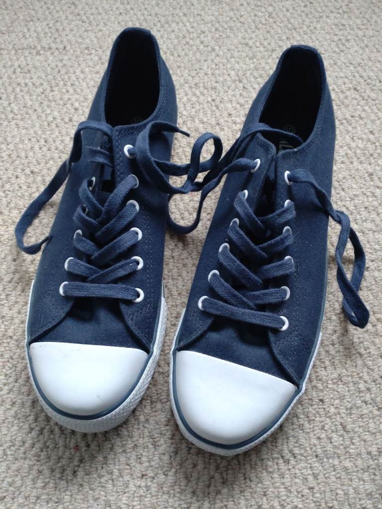 Canvas (Trainer-Style) Canvas Shoes