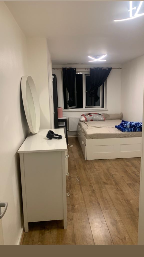 Newly refurbished one bedroom flat to rent on High Road, 2 minutes from station.”