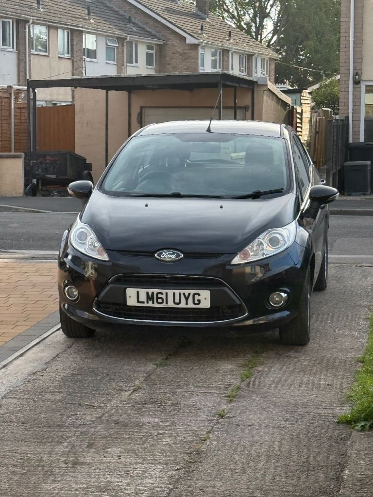 Ford, FIESTA, Zetec  Hatchback, 2011, Manual, 1388 (cc), 5 doors