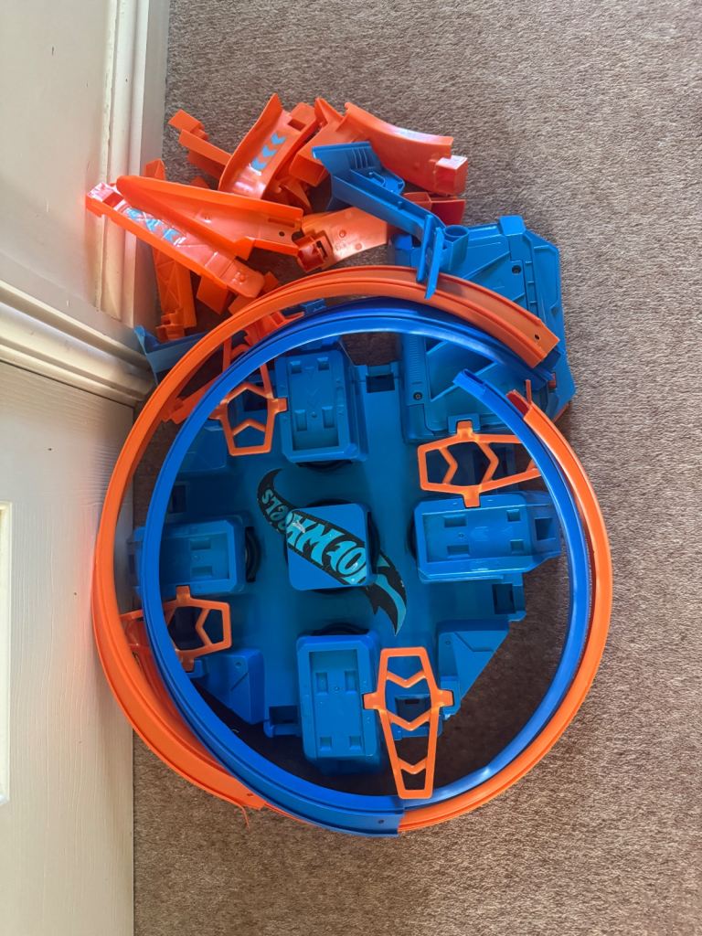 Hot wheels truck 