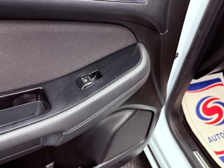 2016 Ford S-Max 1.5T EcoBoost Titanium Euro 6 (s/s) 5dr MPV Petrol Manual