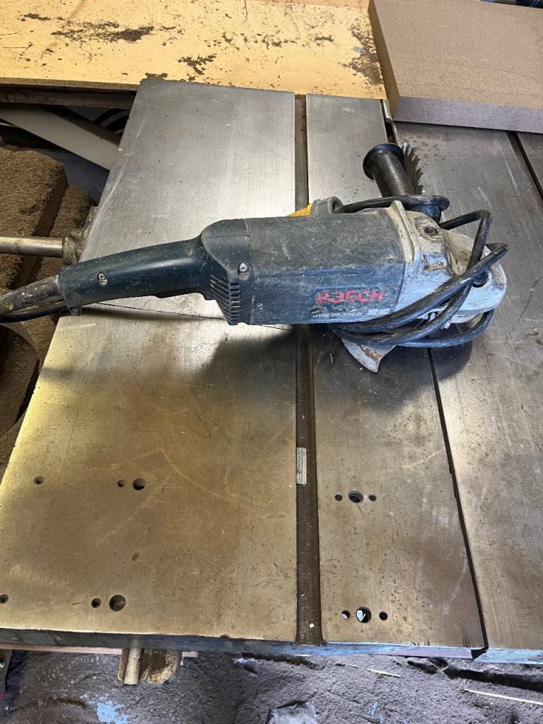 9” Bosch grinder 110v