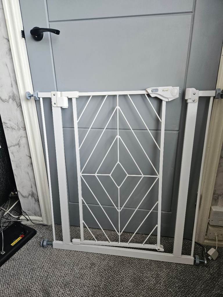 Safety gate