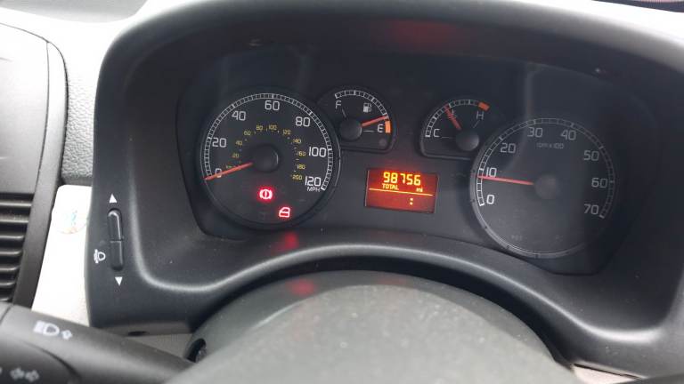 Fiat, PUNTO, Hatchback, 2005, Manual, 1242 (cc), 3 doors