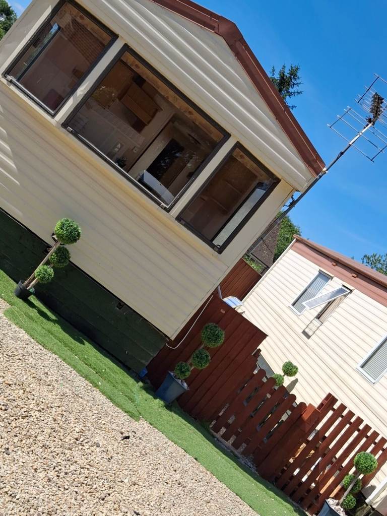 Two bedroom mobile home to rent