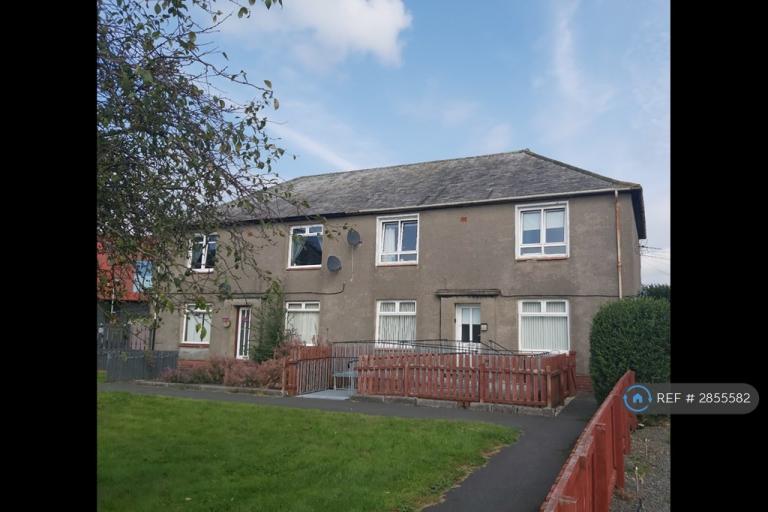2 bedroom flat in Playingfield Crescent, Crosshouse, Kilmarnock, KA2 (2 bed) (#2855582)