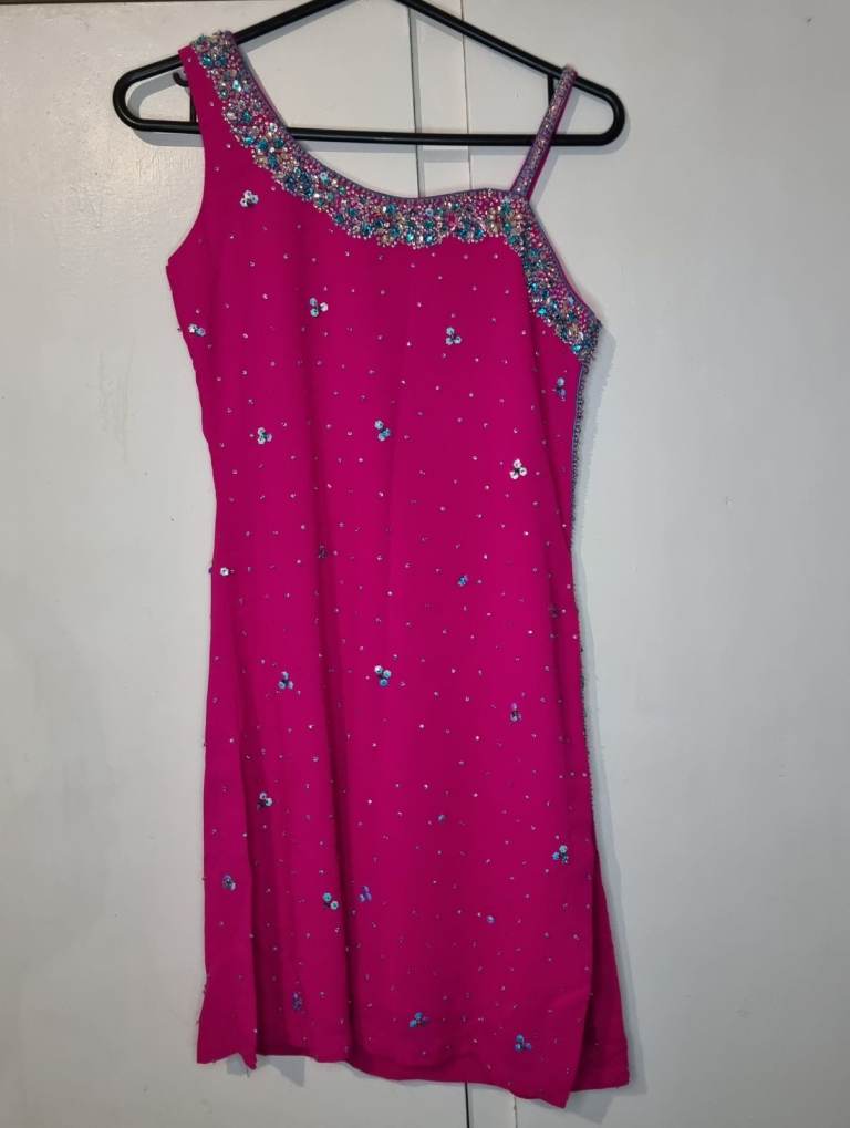 New.Pink silver blue asian dress. Tight pants. Party. Sequins beads diamontes. 30chest