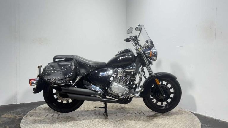 Keeway Superlight 125 LTD 2023 ONLY 3K VERY CLEAN NEW MOT CUSTOM CRUISER BIKE 12