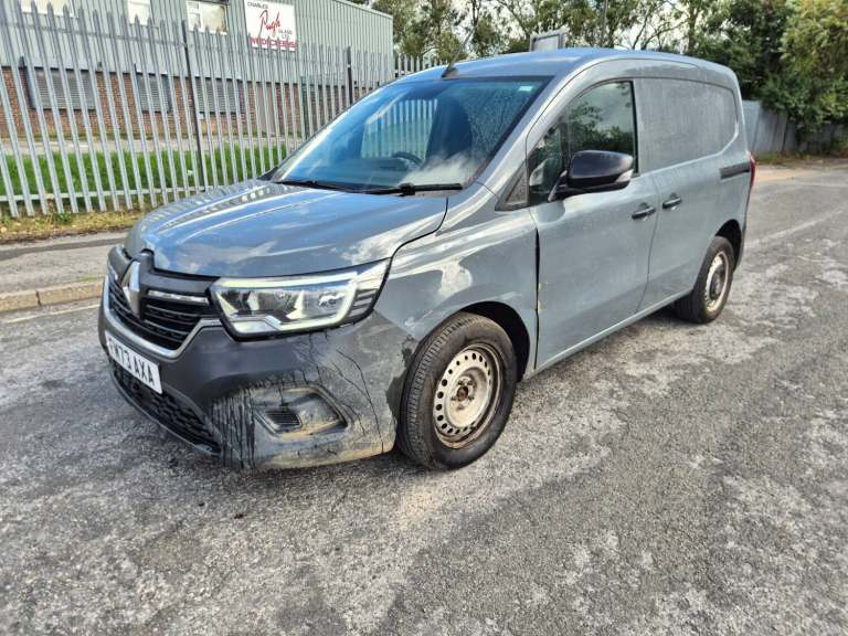 2024 73 RENAULT KANGOO ML19 Blue dCi 95 Start Van Damaged Salvage NOT RECORDED