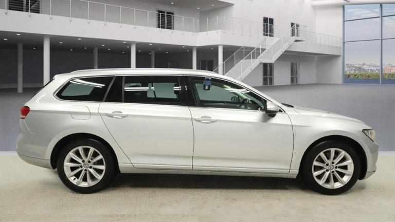 2017 Volkswagen Passat 2.0 TDI SE Business 5dr ++ NAV / 20 TAX / ULEZ / 8 SERVICES ++ ESTATE Dies...