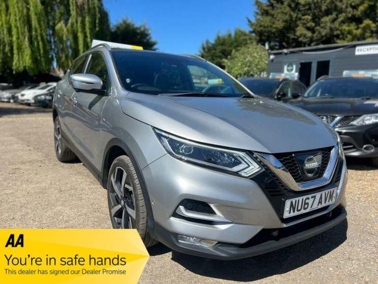 2017 Nissan Qashqai 1.2 DiG-T Tekna+ 5dr HATCHBACK PETROL Manual