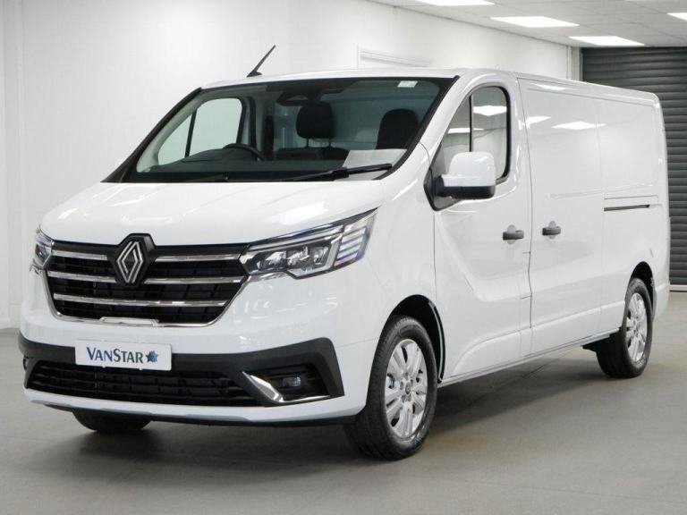 2026  RENAULT TRAFIC LL30 2.0 BLUEDCI 130 BHP LONG EXTRA EDITION