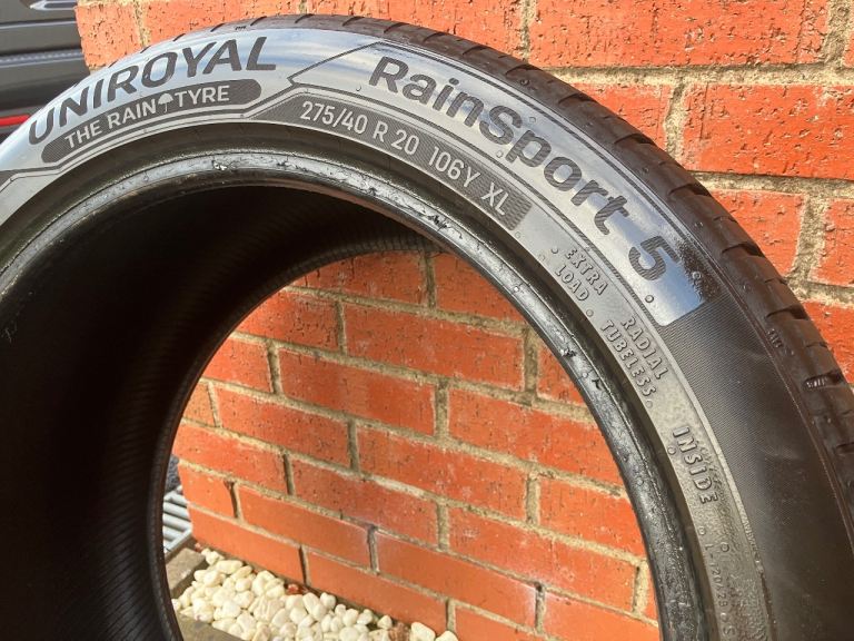Pair of 275 40 20 XL Uniroyal Rainsport 5 4x4 XL Tyres Range Rover Sport