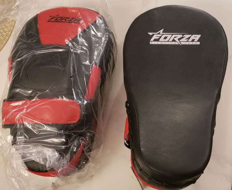 Superb new Thai pads Real leather kickboxing muay thai martial arts karate tae kwon do gym