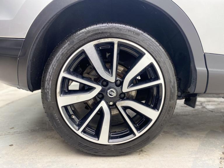 NISSAN QASHQAI 1.6 dCi Tekna 2016