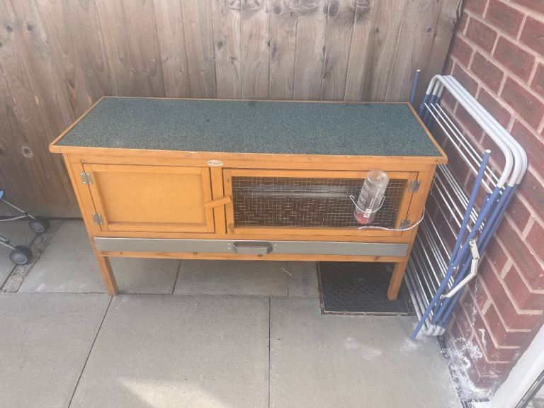 Rabbit cage 