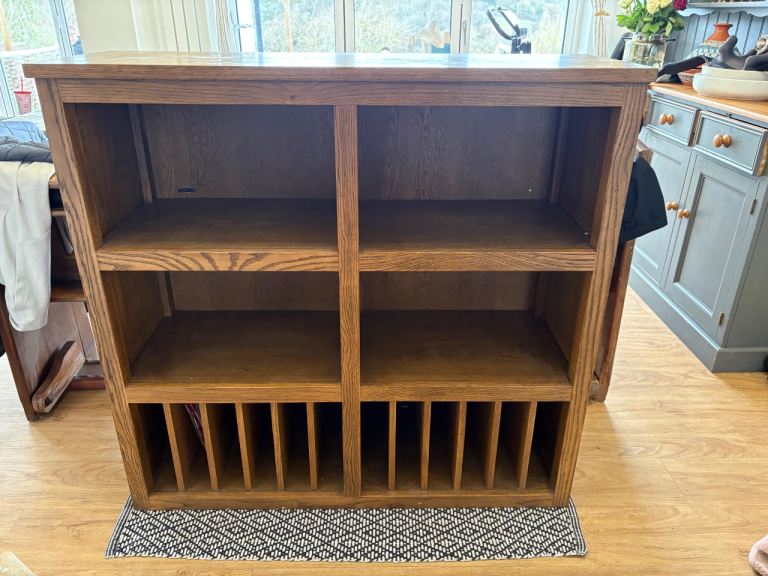Oak storage unit