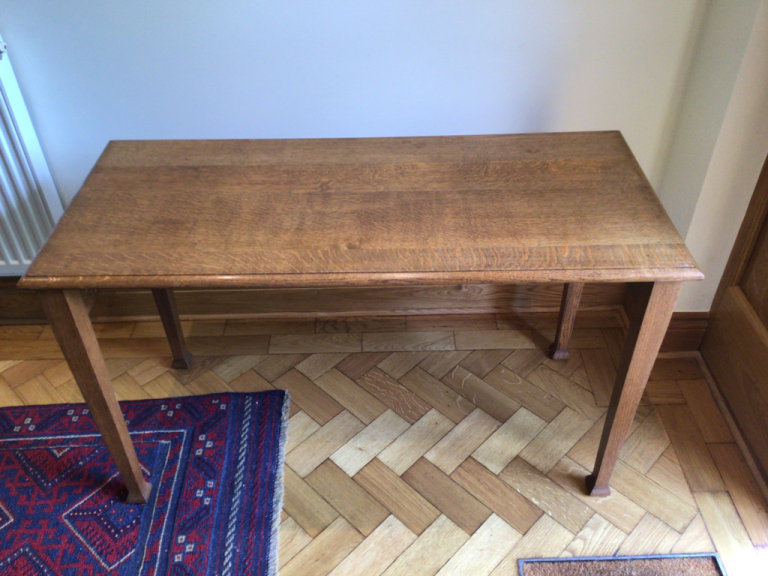 Beautiful Solid Oak Antique Arts and Crafts Table