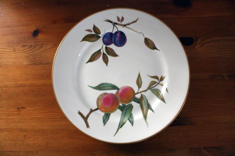 Royal Worcester “ Evasham Gold “ Dinner Plate 10in