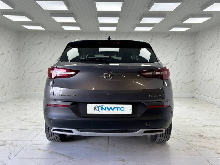 2018 Vauxhall Grandland X 1.6 Turbo D Tech Line Nav 5dr HATCHBACK DIESEL Manual