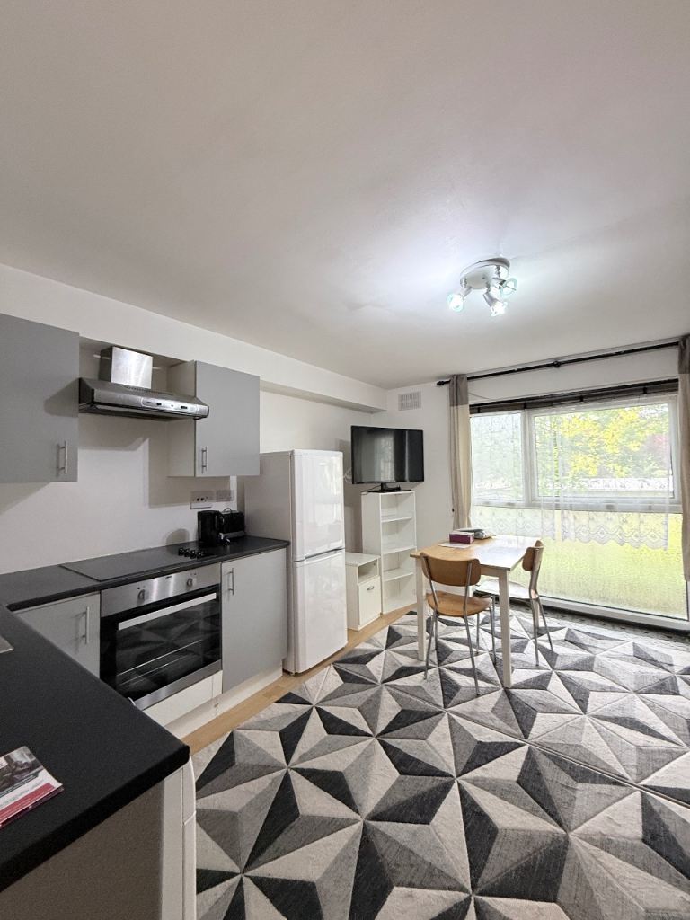 1 bedroom flat to rent in E7 9JF
