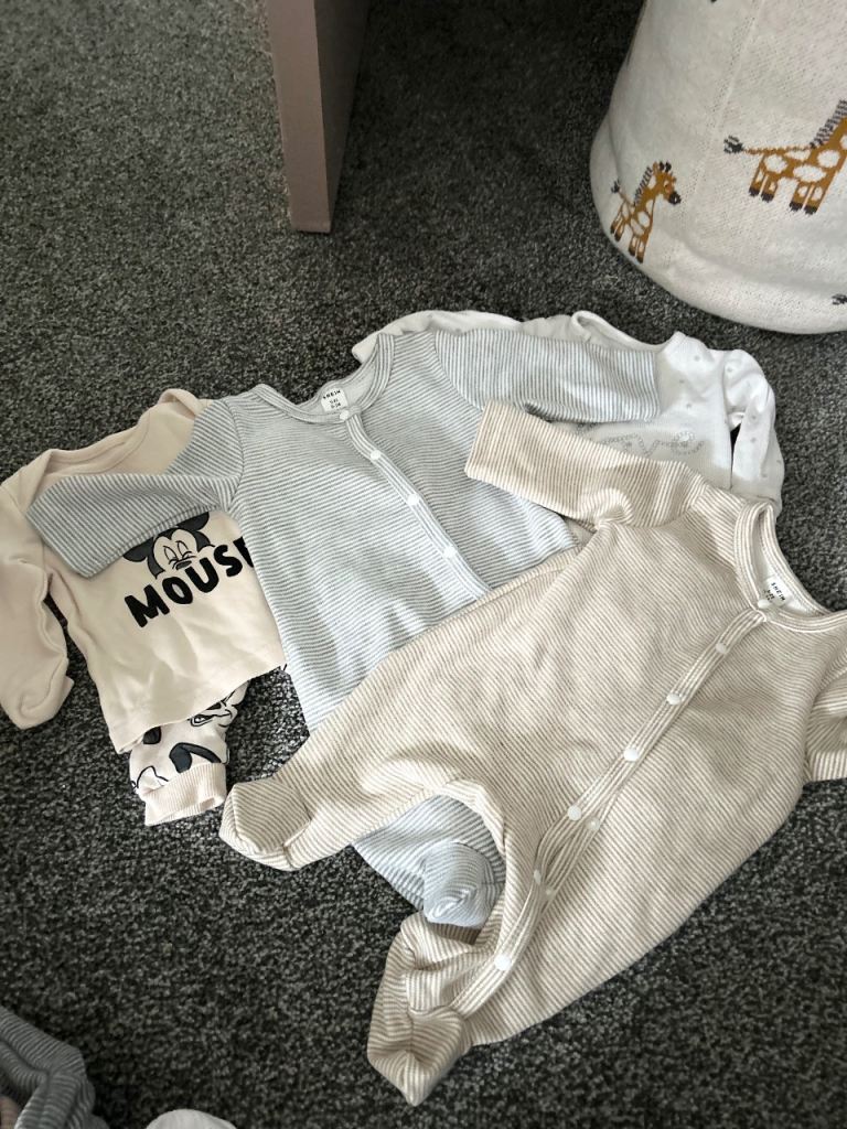 Baby boy Bundle of newborn/ 1 month baby clothes 