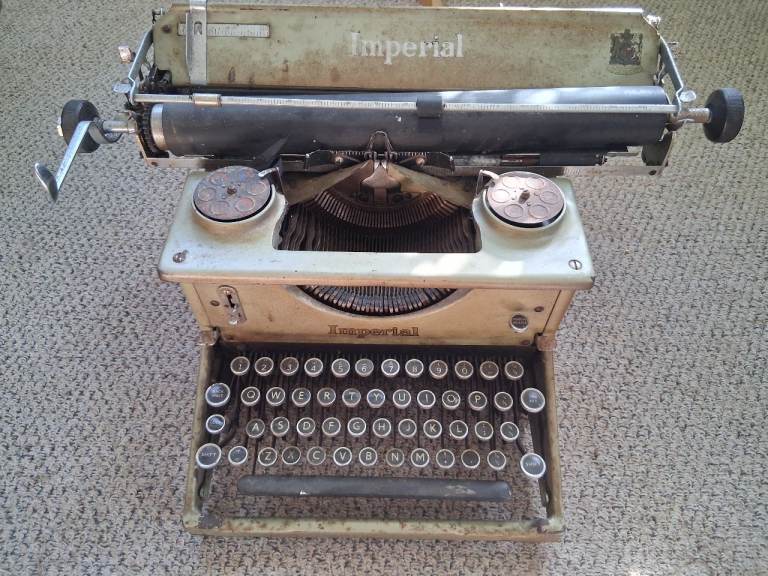 Imperial Typwriter