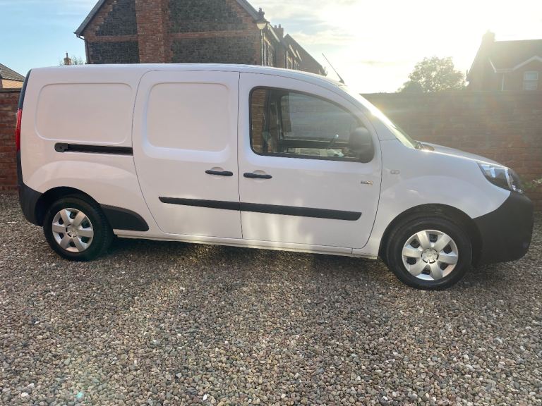 2020 RENAULT KANGOO ELECTRIC ONLY 6500 MILES 