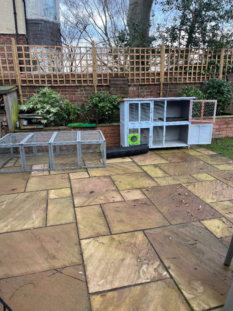 Rabbit hutch, rabbit run and connecting runaround tunnels