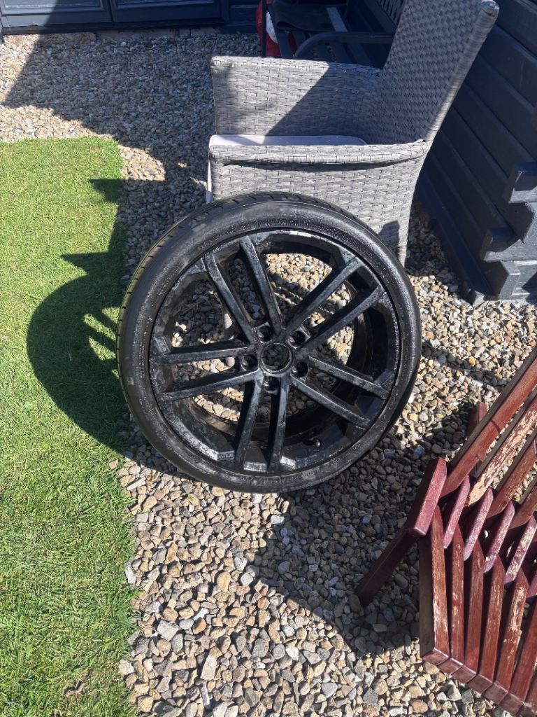 GOLF MK7 1x ALLOYWHEEL WITH TYRE 225/40ZR18  18x8.0J