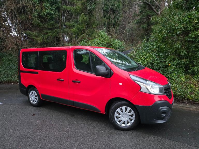 2018 RENAULT TRAFFIC 1.6 DCI ENERGY 27 BUSINESS EURO6 9 SEAT MINIBUS DIESEL