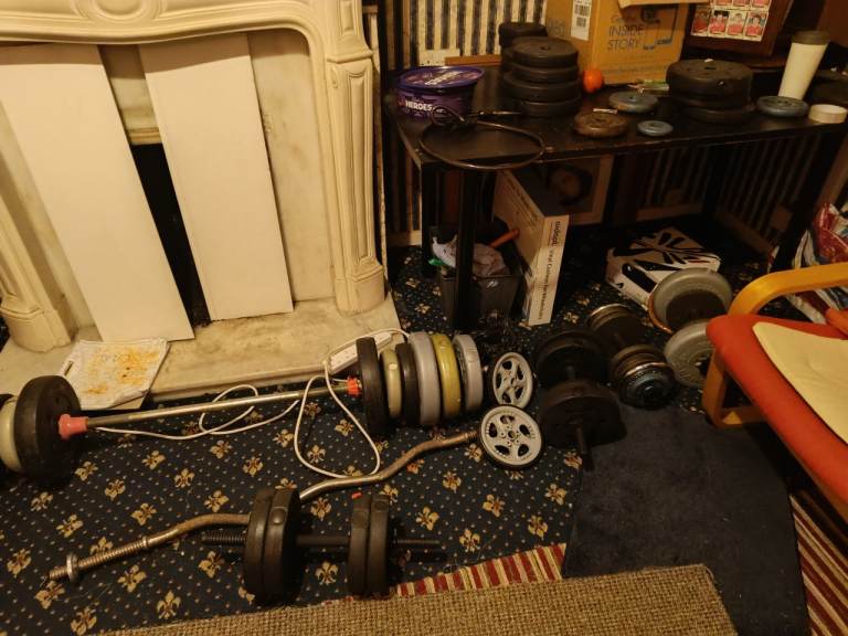 Lots of weight plates, approximately £1 per kg