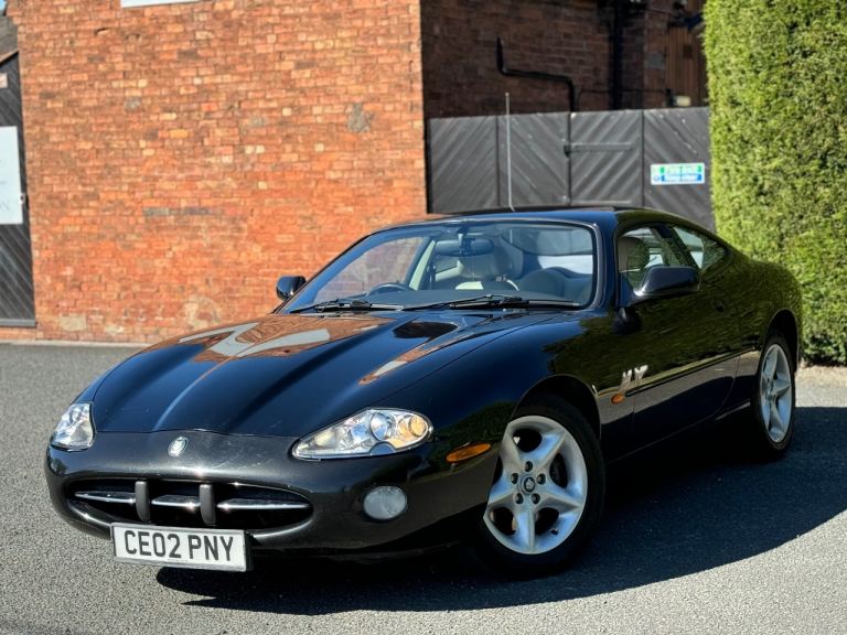 2002 JAGUAR XK8 4.0 V8 COUPE AUTOMATIC, 12 MONTHS MOT, LOW MILEAGE, HPI CLEAR, MUST BE DRIVEN WOW !!
