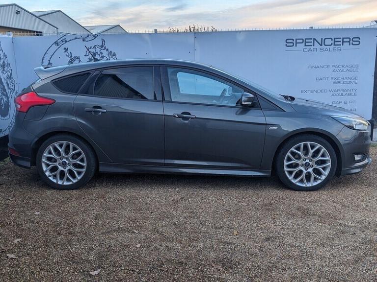 2018 Ford Focus 1.0 EcoBoost 140 ST-Line Navigation 5dr HATCHBACK PETROL Manual