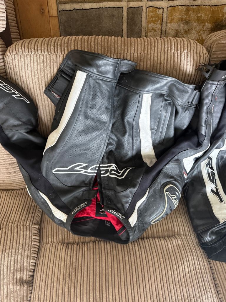 Rst leathers for motorbike 2 piece 