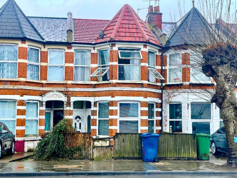 2 Bedroom Flat to Rent - Pinner Road, Harrow,  HA1 4EU