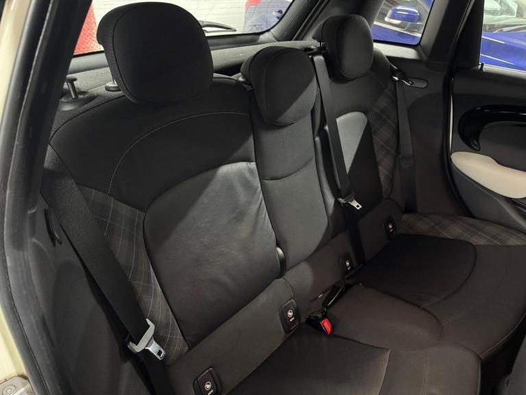 2015 MINI Hatch 1.5 Cooper 5dr HATCHBACK PETROL Manual