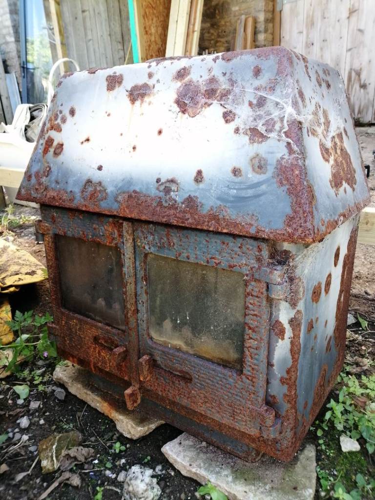 Wood burning stove