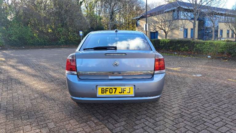 2007 Vauxhall Vectra 2.2 Direct Petrol Automatic – Rare Spec – New MOT – ULEZ Compliant