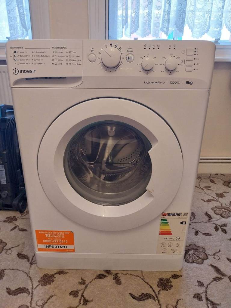As New Indesit Washing machine 9kg for quick Sale