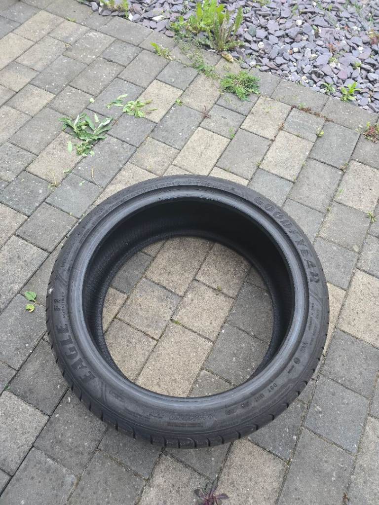 GOODYEAR EAGLE F1 ASYMMETRIC 2 99Y XL RUNFLAT 245 40 R20 DOT 0923