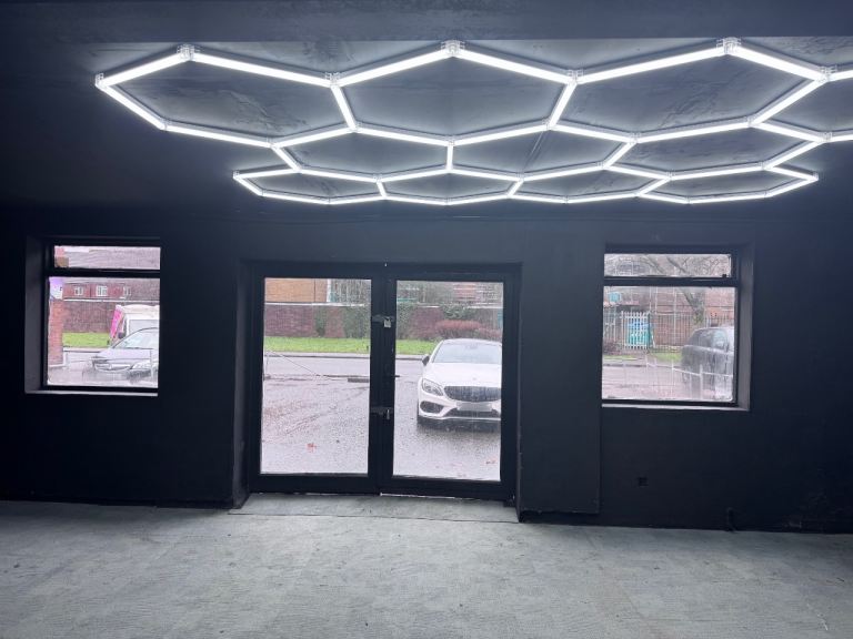 Unit for Rent – Versatile Space in Northam, Southampton, 8 parking spaces