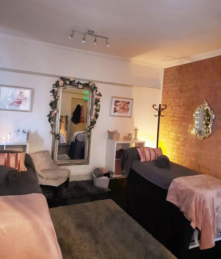 Waxing services /hair removal