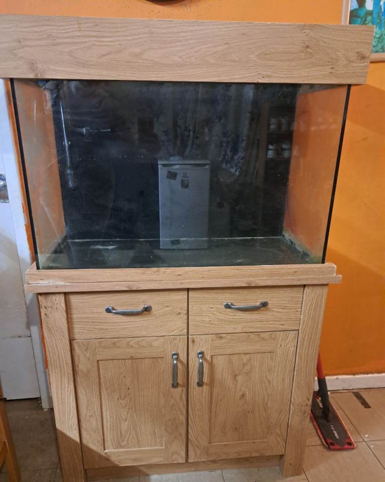 35 gallon tank.wirh unit filter and light 