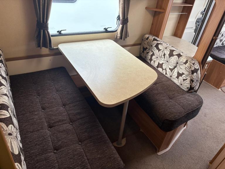SPRITE MAJOR 4  - 4 BERTH CARAVAN, SIDE LOUNGE AREA ,END WASHROOM & MOTORMOVER
