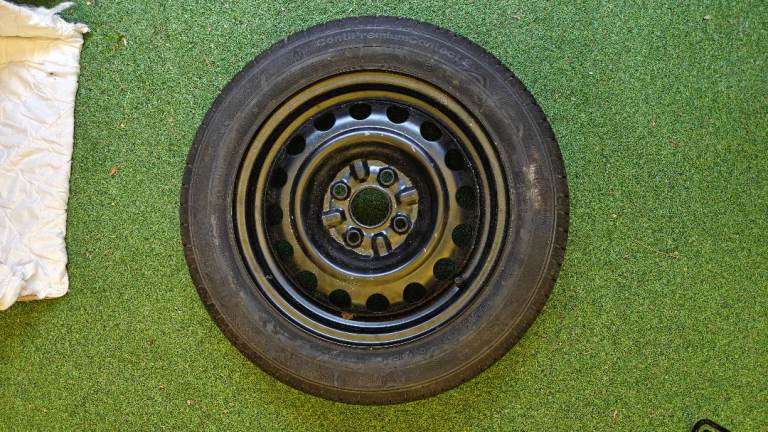 Toyota Aygo / Citroen C1 / Peugeot 107 — 14" Steel Wheel + Tyre 155/65 R14 (4x100 ET39)